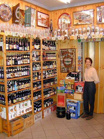 http://www.atuttabirra.com/fotobeershopgranderidotta.jpg